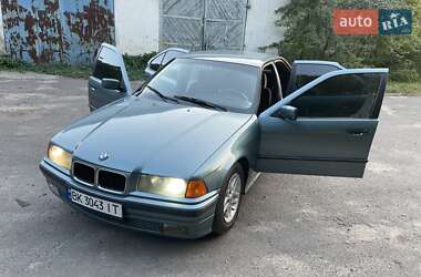 Седан BMW 3 Series 1993 в Радивилове
