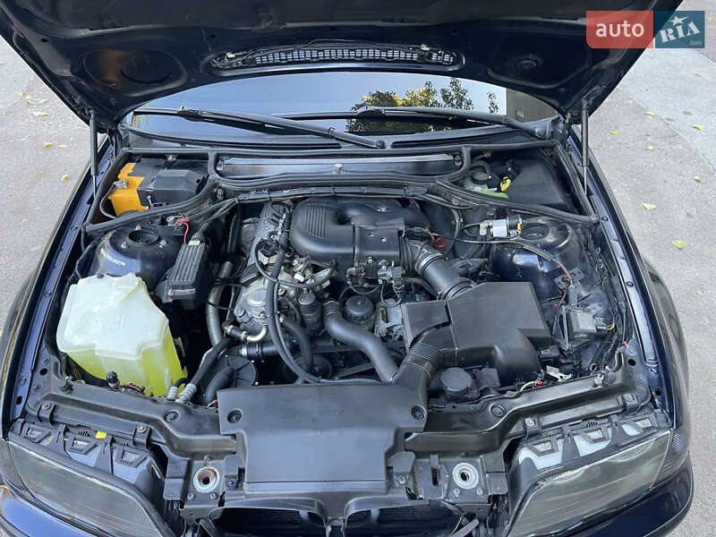 Седан BMW 3 Series 1998 в Умани фото 41 Седан BMW 3 Series 1998 в Умани