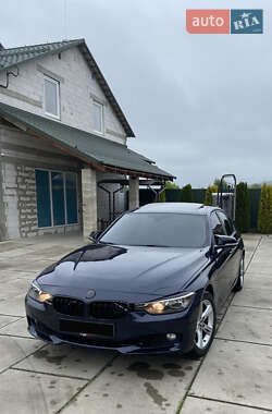 Седан BMW 3 Series 2014 в Ужгороді