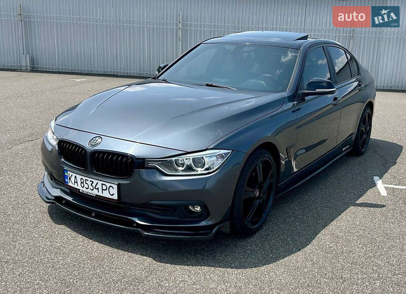 Седан BMW 3 Series 2016 в Киеве