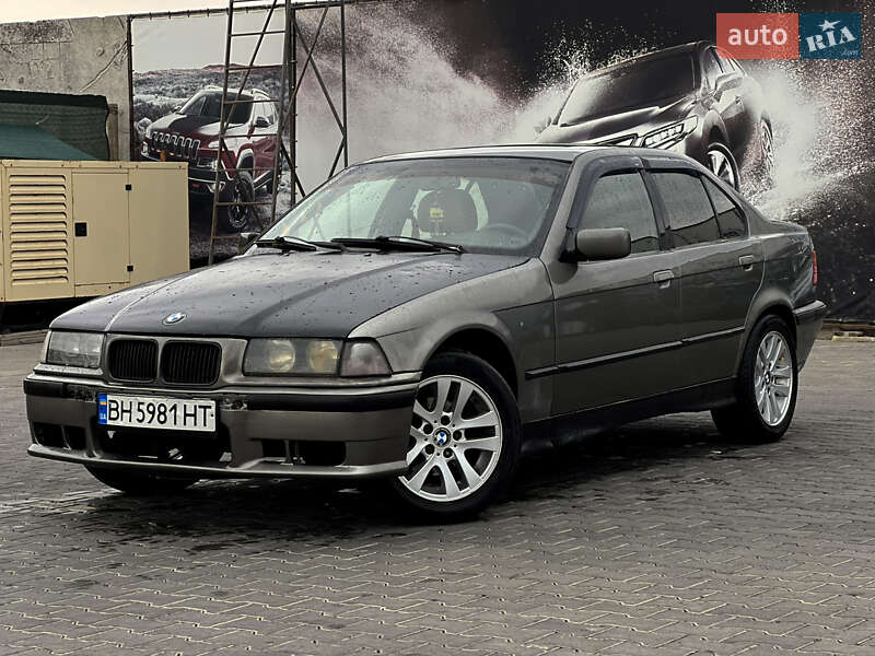 BMW 3 Series 1993