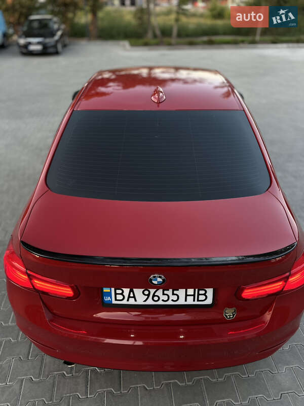 Седан BMW 3 Series 2015 в Кропивницком