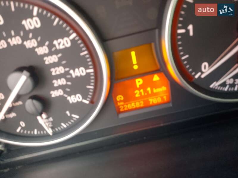 Седан BMW 3 Series 2011 в Киеве