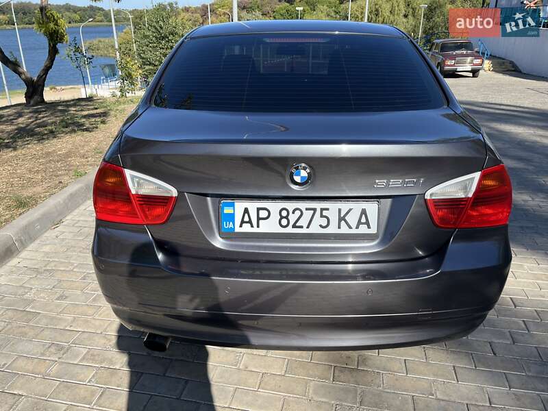 Седан BMW 3 Series 2005 в Запорожье