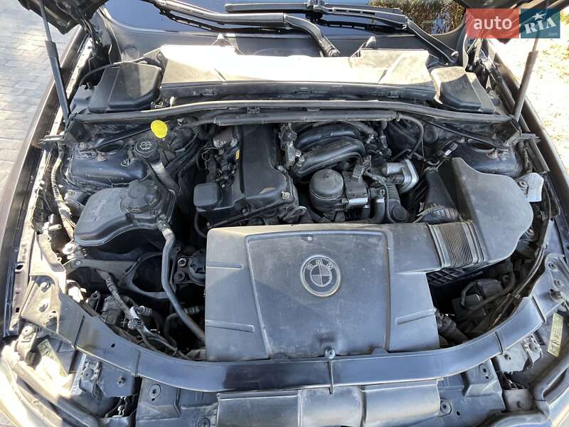 Седан BMW 3 Series 2005 в Запорожье