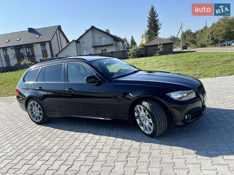 Універсал BMW 3 Series 2011 в Золочеві