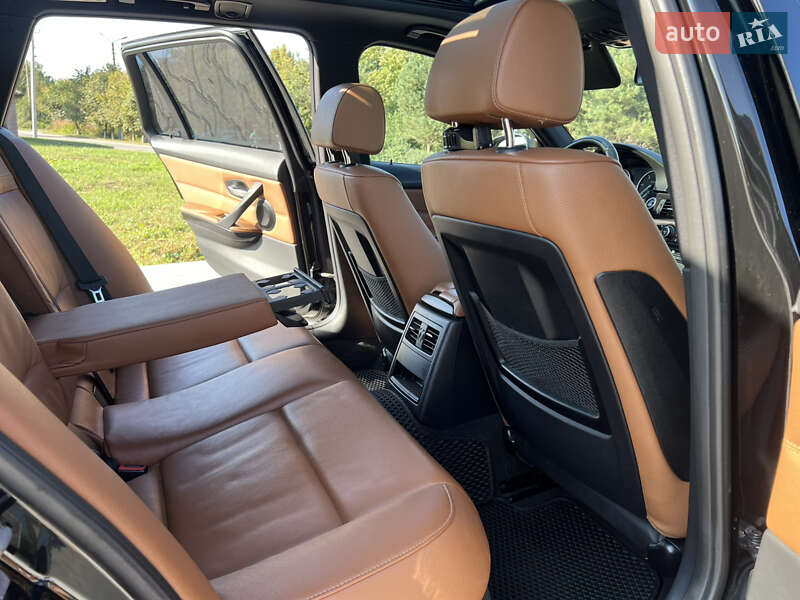 Універсал BMW 3 Series 2011 в Золочеві