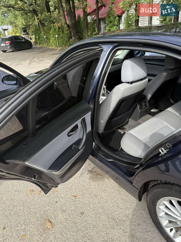 Седан BMW 3 Series 2006 в Ивано-Франковске
