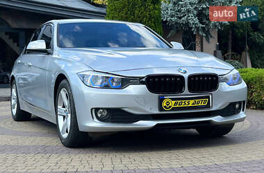 Седан BMW 3 Series 2015 в Львове