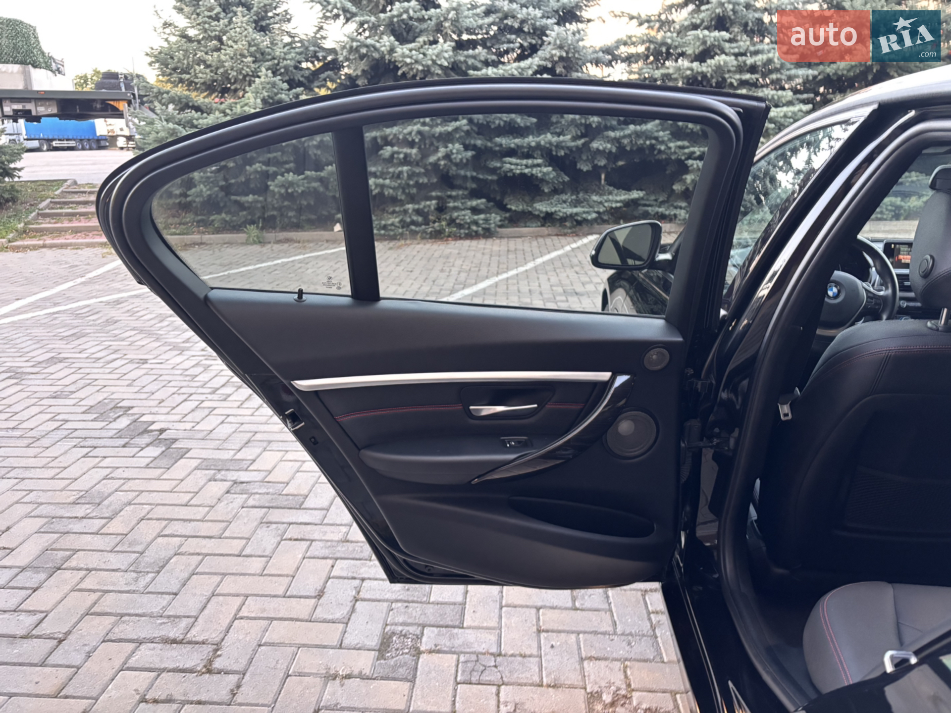 2017 BMW 3er - мініатюра 23