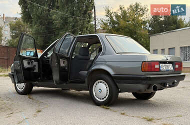 Седан BMW 3 Series 1990 в 
