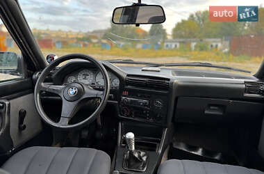 Седан BMW 3 Series 1990 в 