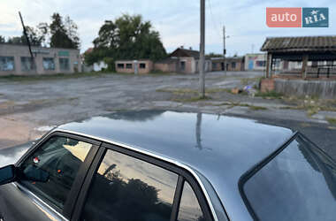 Седан BMW 3 Series 1990 в 