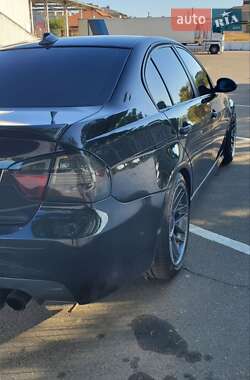Седан BMW 3 Series 2005 в Білгороді-Дністровському