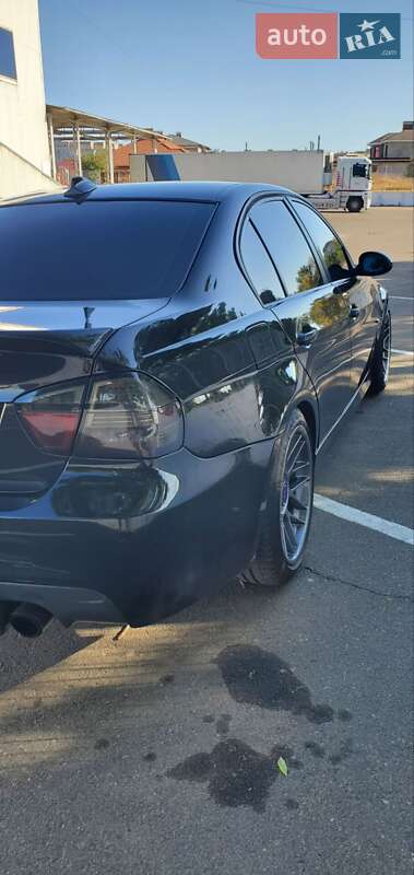 Седан BMW 3 Series 2005 в Белгороде-Днестровском фото 17 Седан BMW 3 Series 2005 в Белгороде-Днестровском