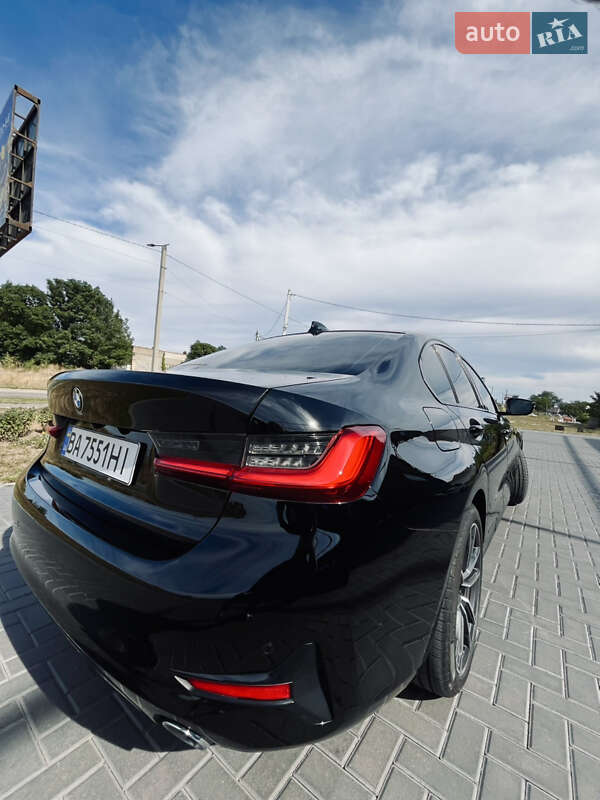 Седан BMW 3 Series 2019 в Кропивницком фото 14 Седан BMW 3 Series 2019 в Кропивницком