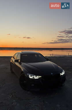 Седан BMW 3 Series 2016 в Одессе
