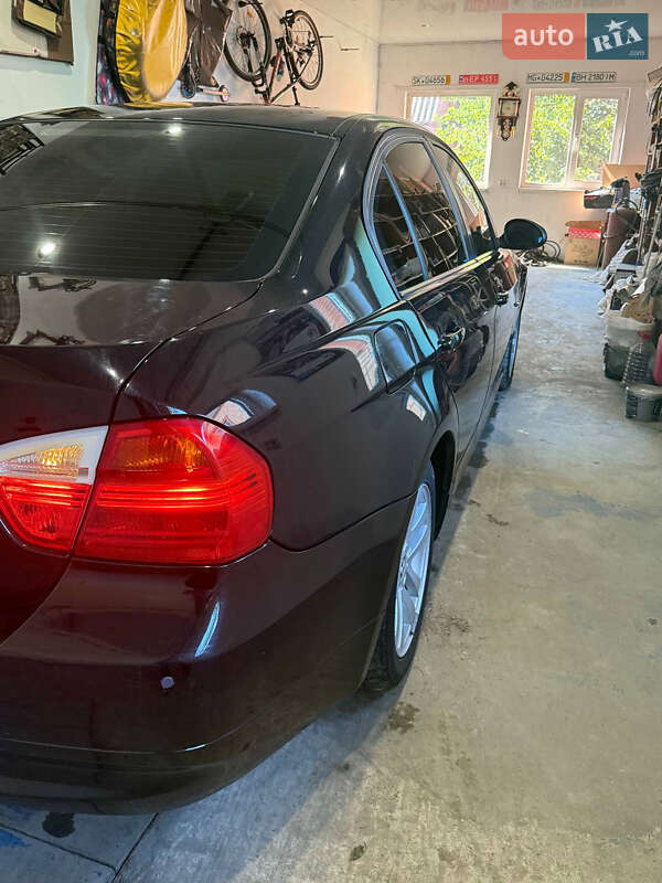 Седан BMW 3 Series 2007 в Конотопі