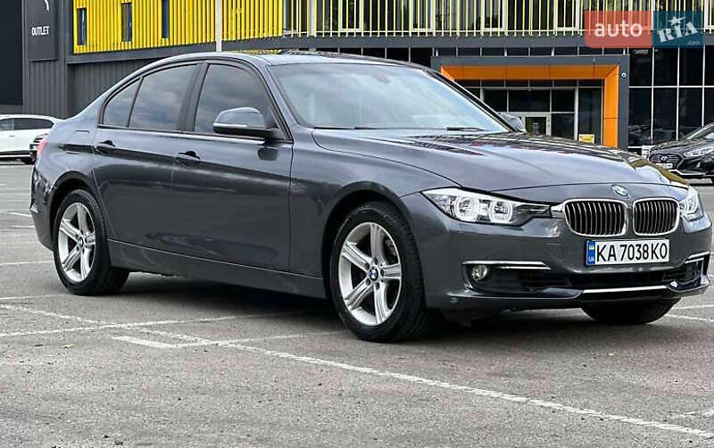 Седан BMW 3 Series 2014 в Львове