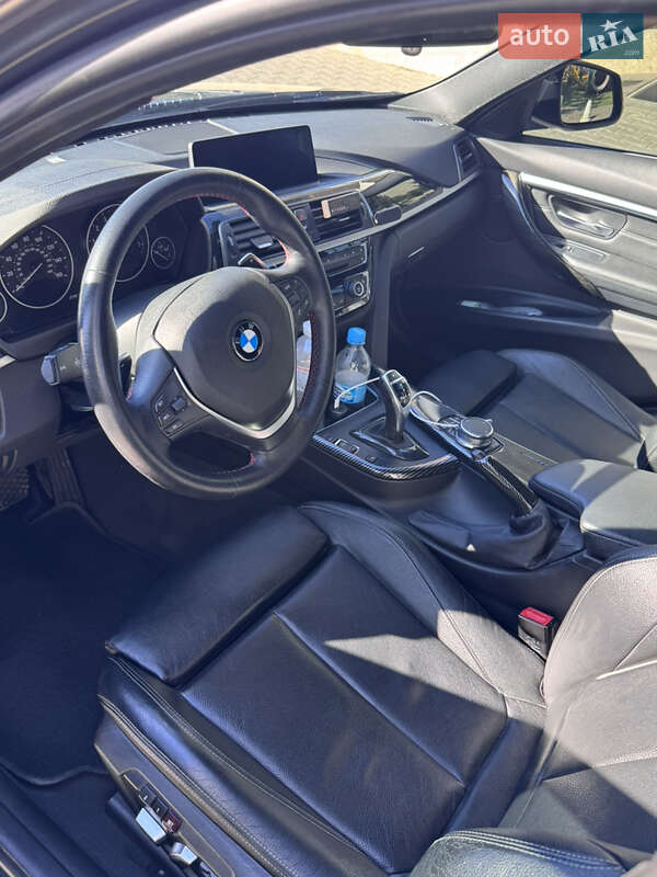 Седан BMW 3 Series 2017 в Києві