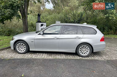 Универсал BMW 3 Series 2008 в Ужгороде