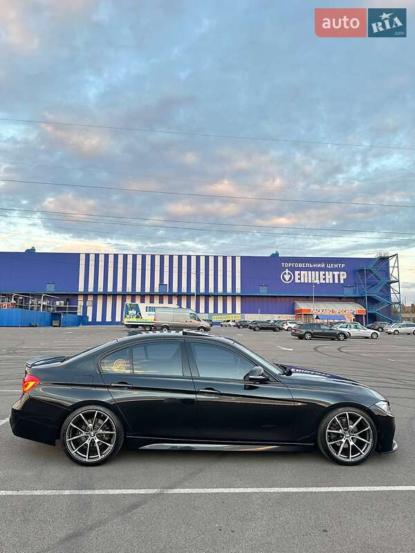 Седан BMW 3 Series 2014 в Ровно