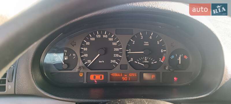 Седан BMW 3 Series 2004 в Киеве