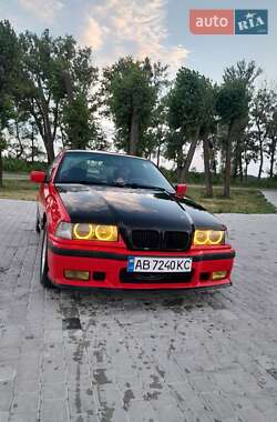 Седан BMW 3 Series 1991 в Виннице