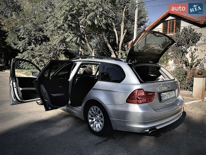 Універсал BMW 3 Series 2009 в Сумах фото 9 Універсал BMW 3 Series 2009 в Сумах