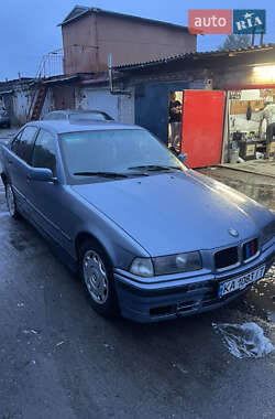 Седан BMW 3 Series 1993 в Броварах