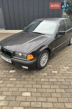 Седан BMW 3 Series 1994 в Львові