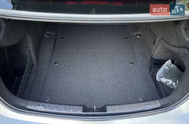 Седан BMW 3 Series 2012 в 