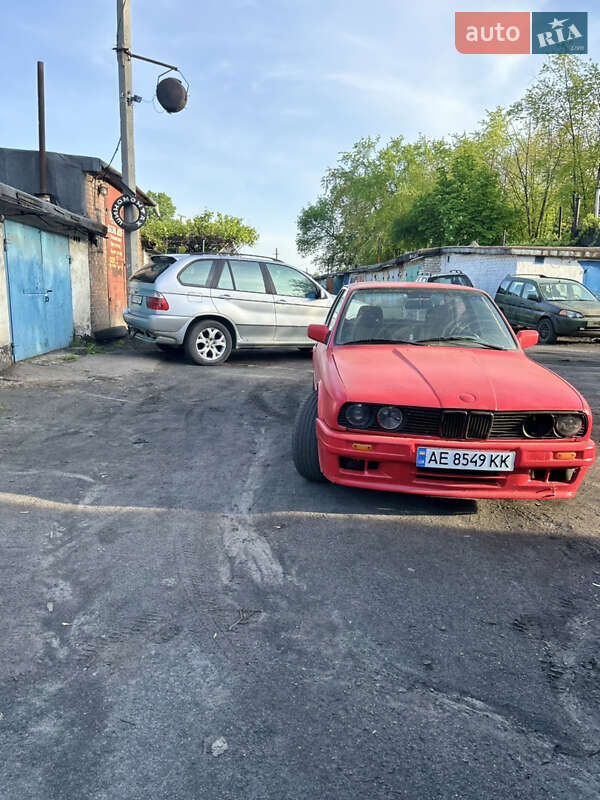 Купе BMW 3 Series 1983 в Першотравенську