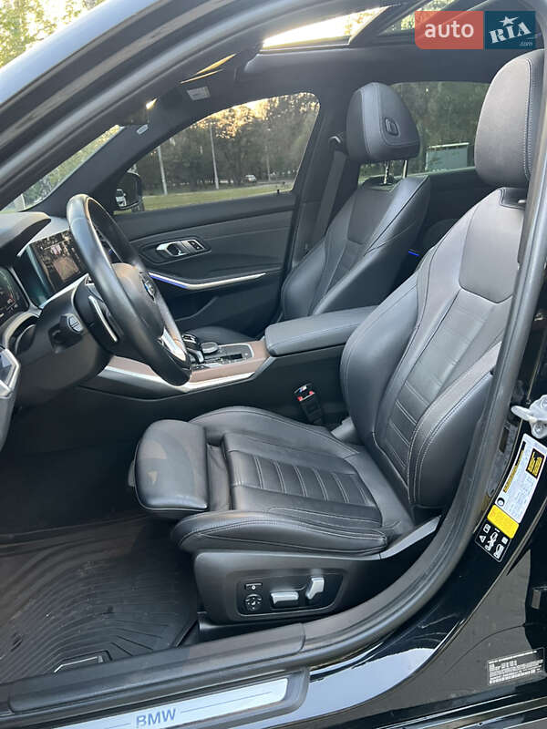 Седан BMW 3 Series 2020 в Харкові