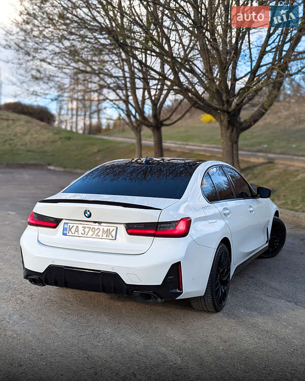 Седан BMW 3 Series 2019 в Ровно