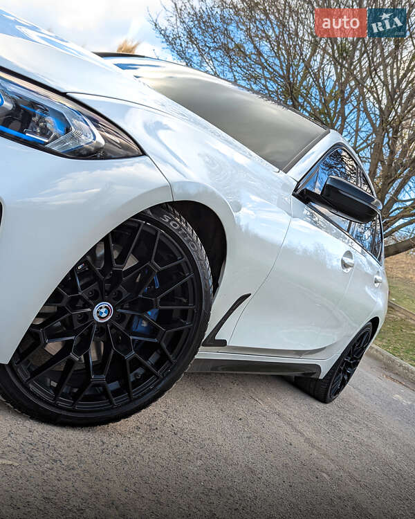 Седан BMW 3 Series 2019 в Ровно