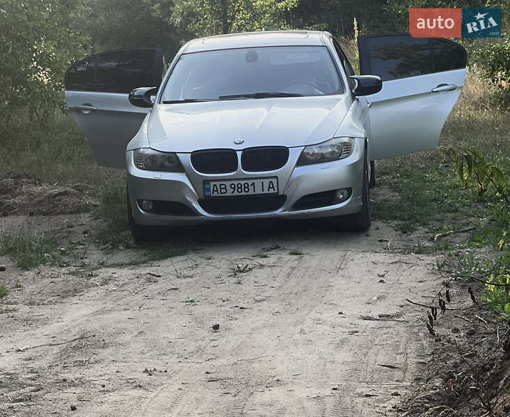 BMW 3 Series 2011 BMW 3 Series 2011