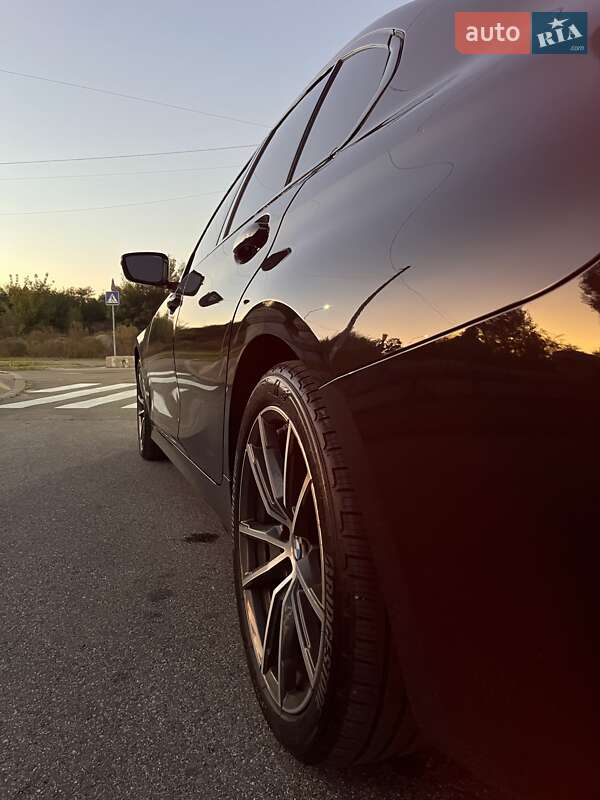 Седан BMW 3 Series 2020 в Киеве фото 44 Седан BMW 3 Series 2020 в Киеве