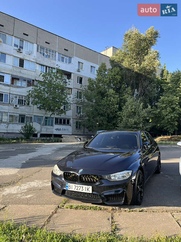 Седан BMW 3 Series 2012 в Южноукраинске