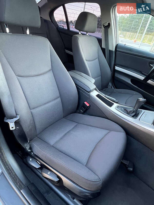 Седан BMW 3 Series 2009 в Львове фото 20 Седан BMW 3 Series 2009 в Львове