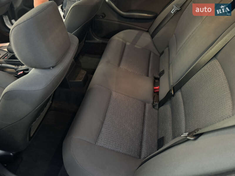 Універсал BMW 3 Series 2002 в Рівному