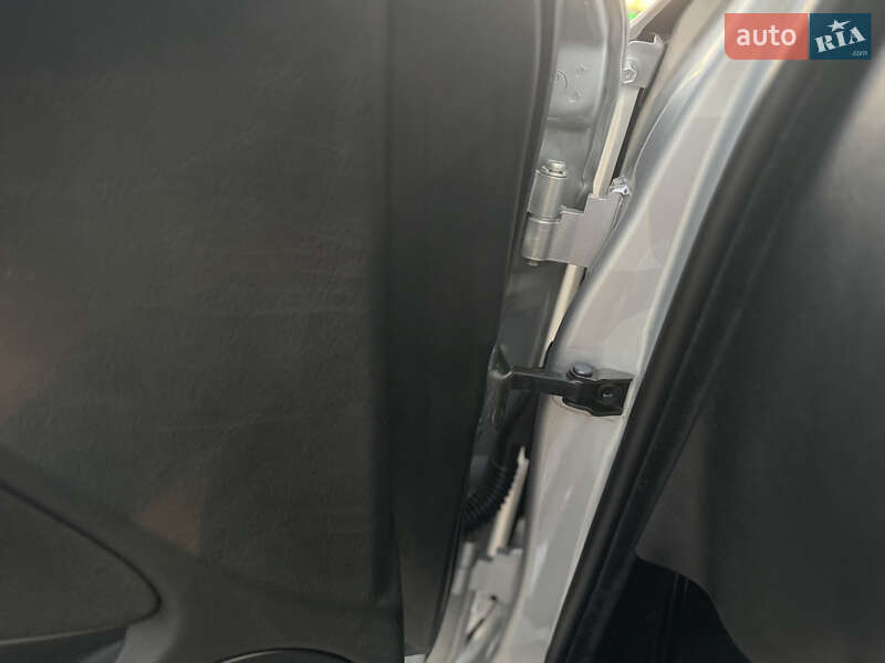 Універсал BMW 3 Series 2002 в Рівному