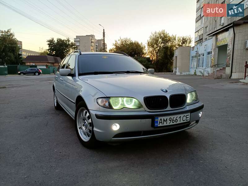 Универсал BMW 3 Series 2002 в Ахтырке