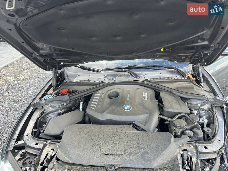 Седан BMW 3 Series 2017 в Львове