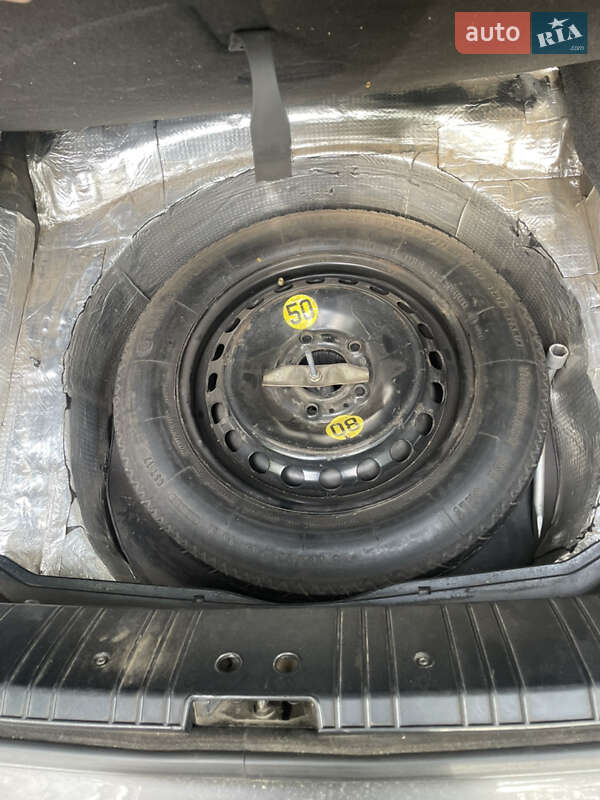 Седан BMW 3 Series 1998 в Ромнах