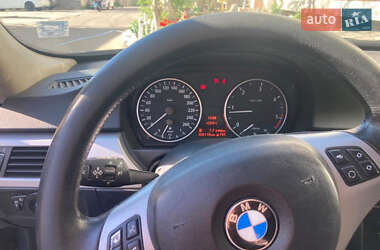 Седан BMW 3 Series 2005 в Ізмаїлі