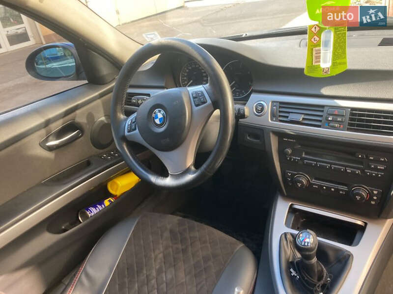 Седан BMW 3 Series 2005 в Ізмаїлі фото 6 Седан BMW 3 Series 2005 в Ізмаїлі