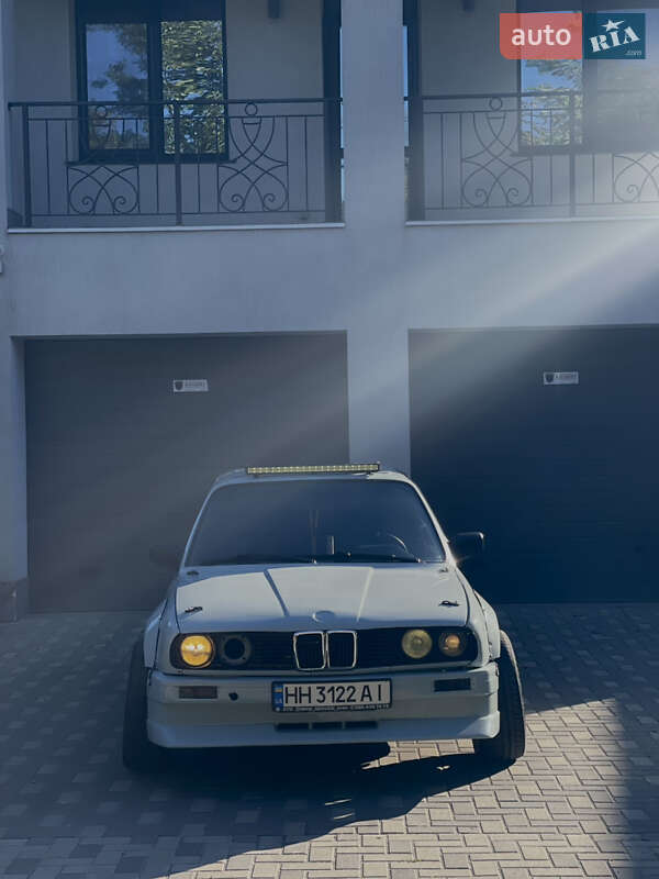 Универсал BMW 3 Series 1990 в Одессе фото 2 Универсал BMW 3 Series 1990 в Одессе