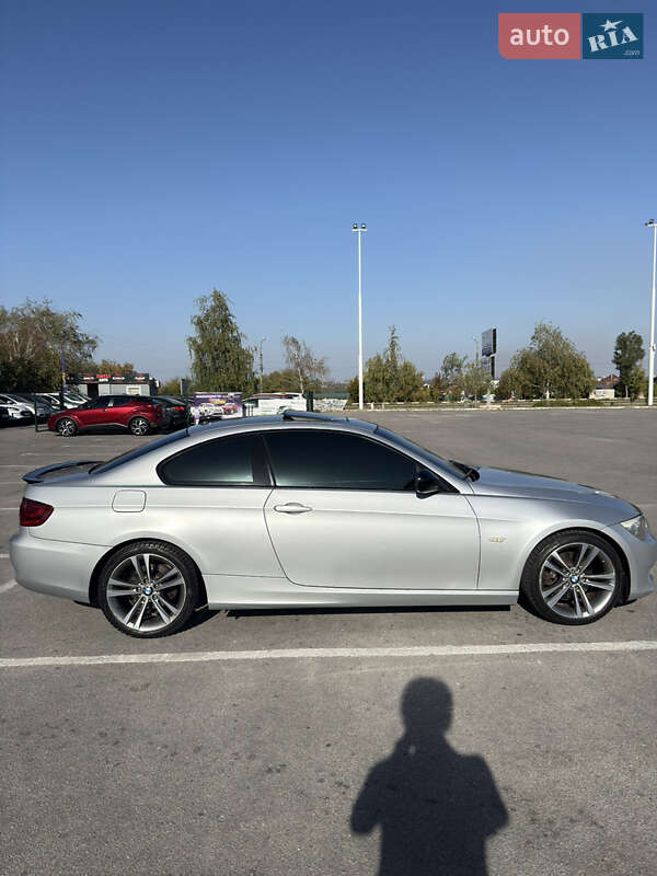 Купе BMW 3 Series 2011 в Запорожье фото 4 Купе BMW 3 Series 2011 в Запорожье