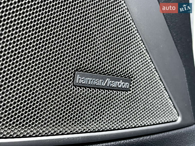 Седан BMW 3 Series 2021 в Києві